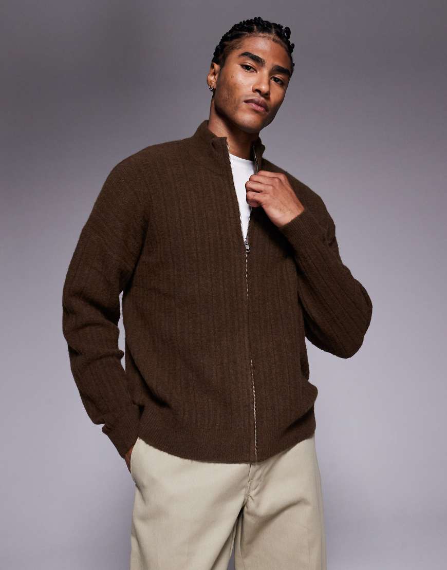 ASOS DESIGN - Oversize-Strickjacke in Braun mit Reißverschluss und Stehkragen-Brown von ASOS DESIGN