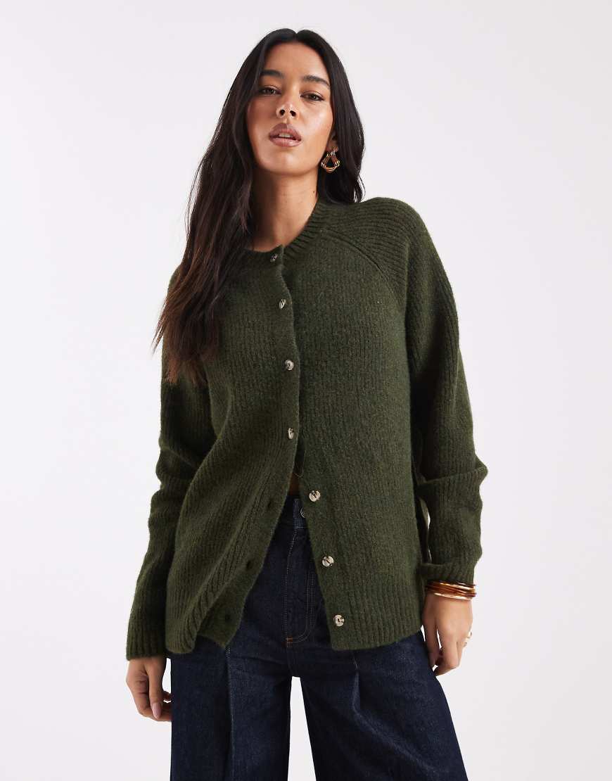 ASOS DESIGN - Oversize-Strickjacke in Khaki mit Wollanteil-Grün von ASOS DESIGN