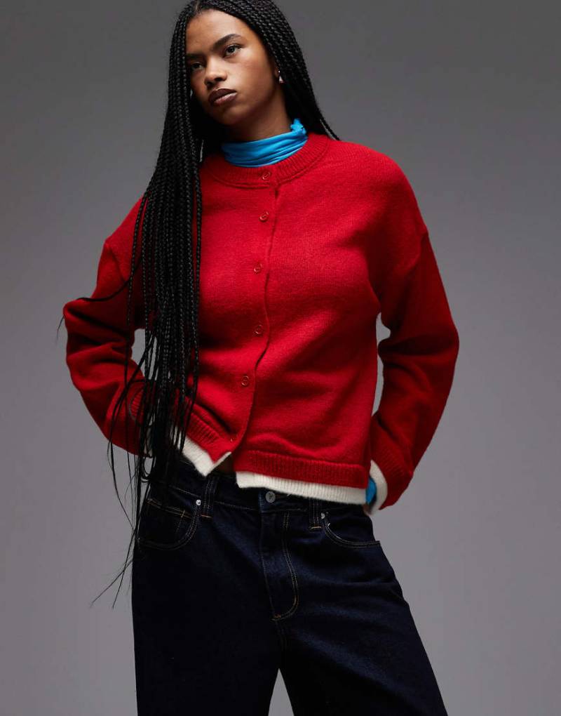 ASOS DESIGN - Oversize-Strickjacke in Rot mit doppellagigem Detail von ASOS DESIGN