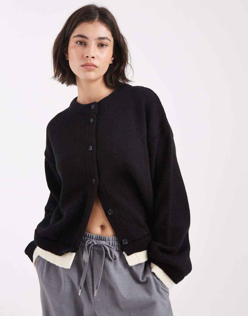 ASOS DESIGN - Oversize-Strickjacke in Schwarz mit doppellagigem Detail ASOS DESIGN - Oversize-Strickjacke in Schwarz mit doppellagigem Detail von ASOS DESIGN