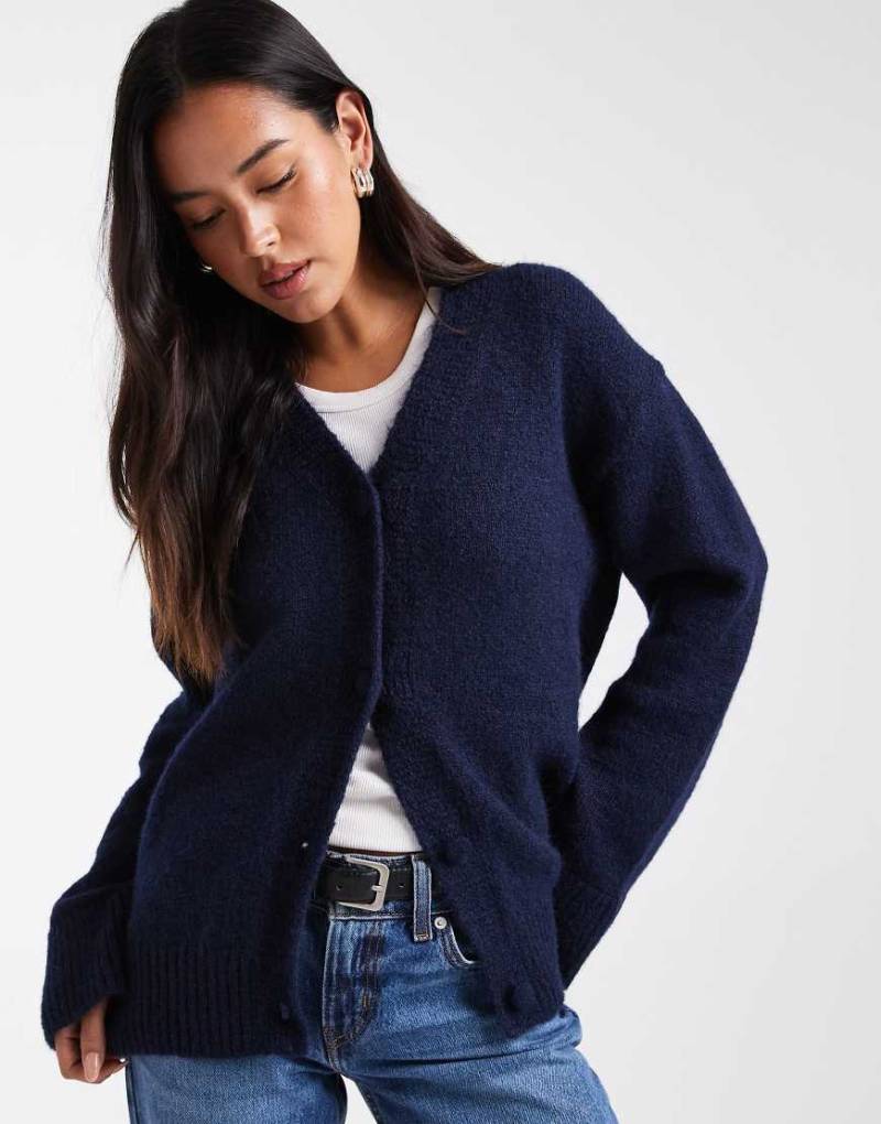 ASOS DESIGN - Oversize-Strickjacke mit Wollanteil, Kombiteil-Marineblau von ASOS DESIGN