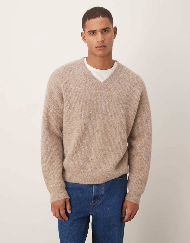 ASOS DESIGN - Oversize-Strickpullover in Beige mit V-Ausschnitt und Wollanteil-Neutral ASOS DESIGN - Oversize-Strickpullover in Beige mit V-Ausschnitt und Wollanteil-Neutral von ASOS DESIGN