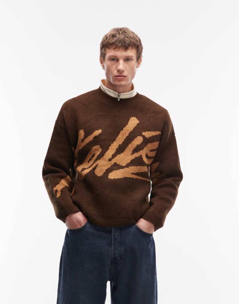 ASOS DESIGN - Oversize-Strickpullover in Braun mit Grafik auf der Brust-Brown von ASOS DESIGN