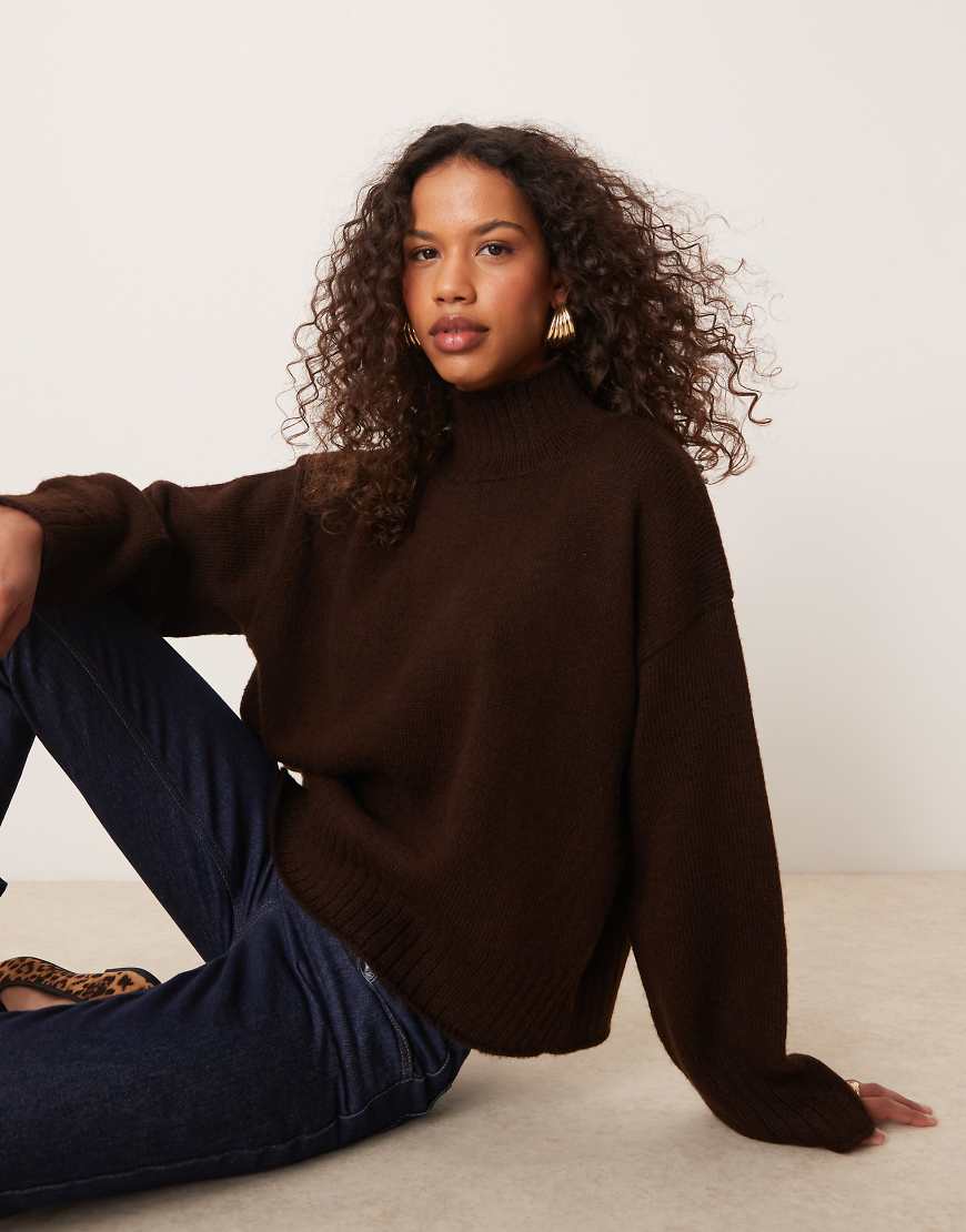 ASOS DESIGN - Oversize-Strickpullover in Braun mit Stehkragen ASOS DESIGN - Oversize-Strickpullover in Braun mit Stehkragen von ASOS DESIGN