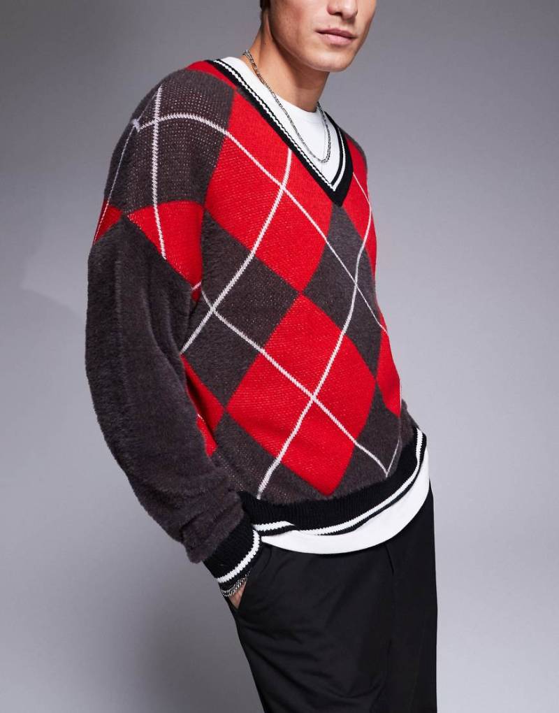 ASOS DESIGN - Oversize-Strickpullover mit Argyle-Muster in Braun und Rot und Rundhalsausschnitt von ASOS DESIGN