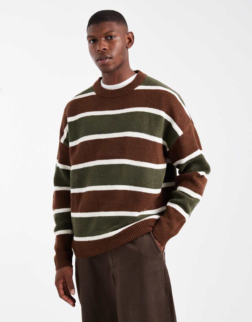 ASOS DESIGN - Oversize-Strickpullover mit Rundhalsausschnitt und grünen und braunen Streifen-Brown von ASOS DESIGN