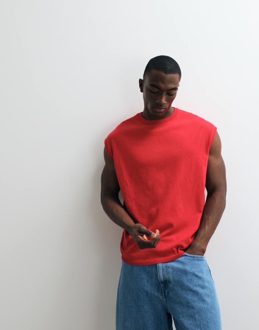 ASOS DESIGN - Oversize-Strickpullunder in Rot mit Rundhalsausschnitt von ASOS DESIGN