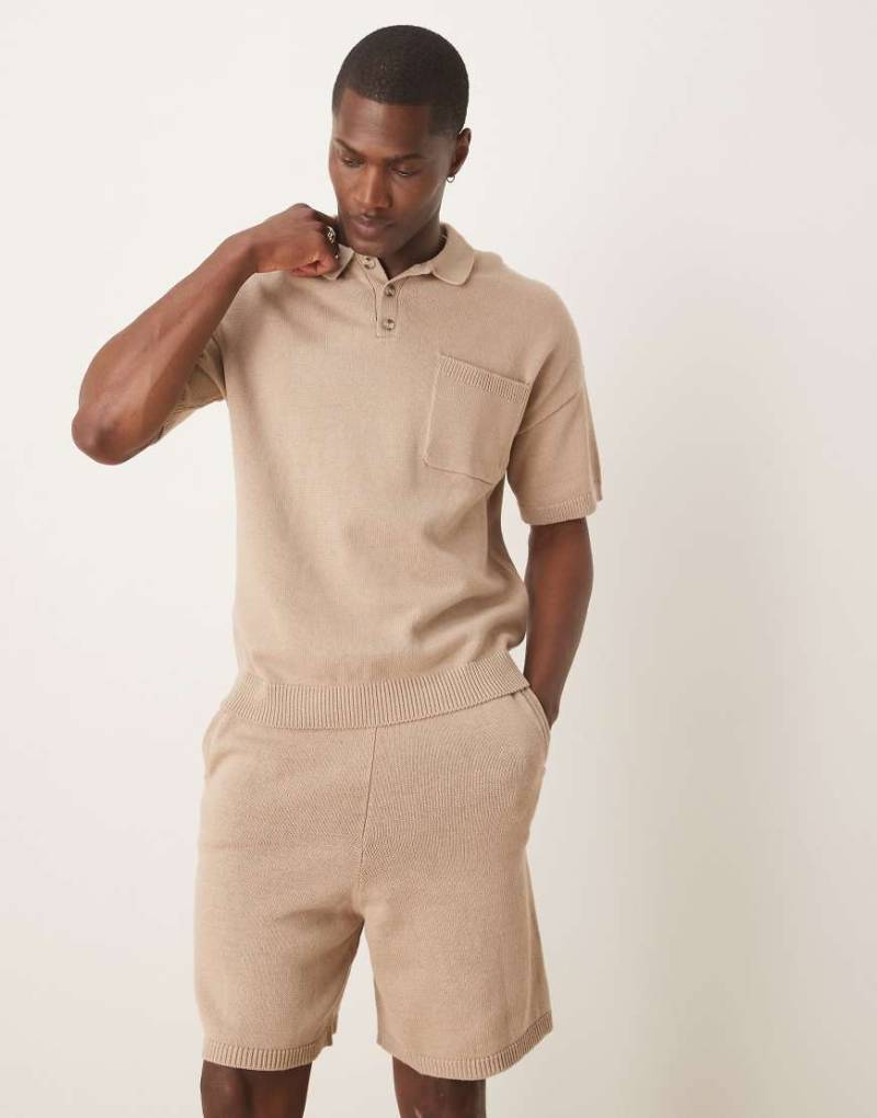 ASOS DESIGN - Oversize-Strickshorts aus mittelschwerer Baumwolle in Steinbeige, Kombiteil-Neutral von ASOS DESIGN