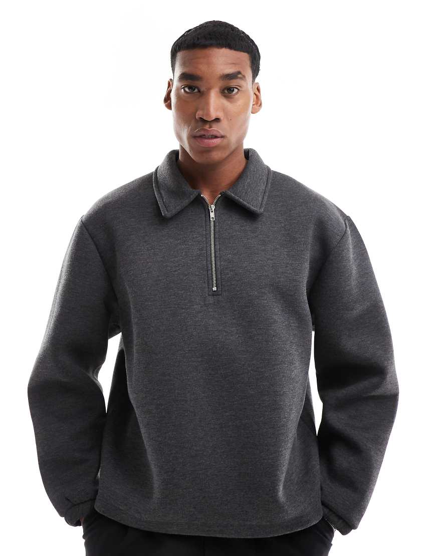 ASOS DESIGN - Oversize-Sweatshirt aus Scuba-Material in meliertem Anthrazit mit kurzem Reißverschluss-Grau ASOS DESIGN - Oversize-Sweatshirt aus Scuba-Material in meliertem Anthrazit mit kurzem Reißverschluss-Grau von ASOS DESIGN