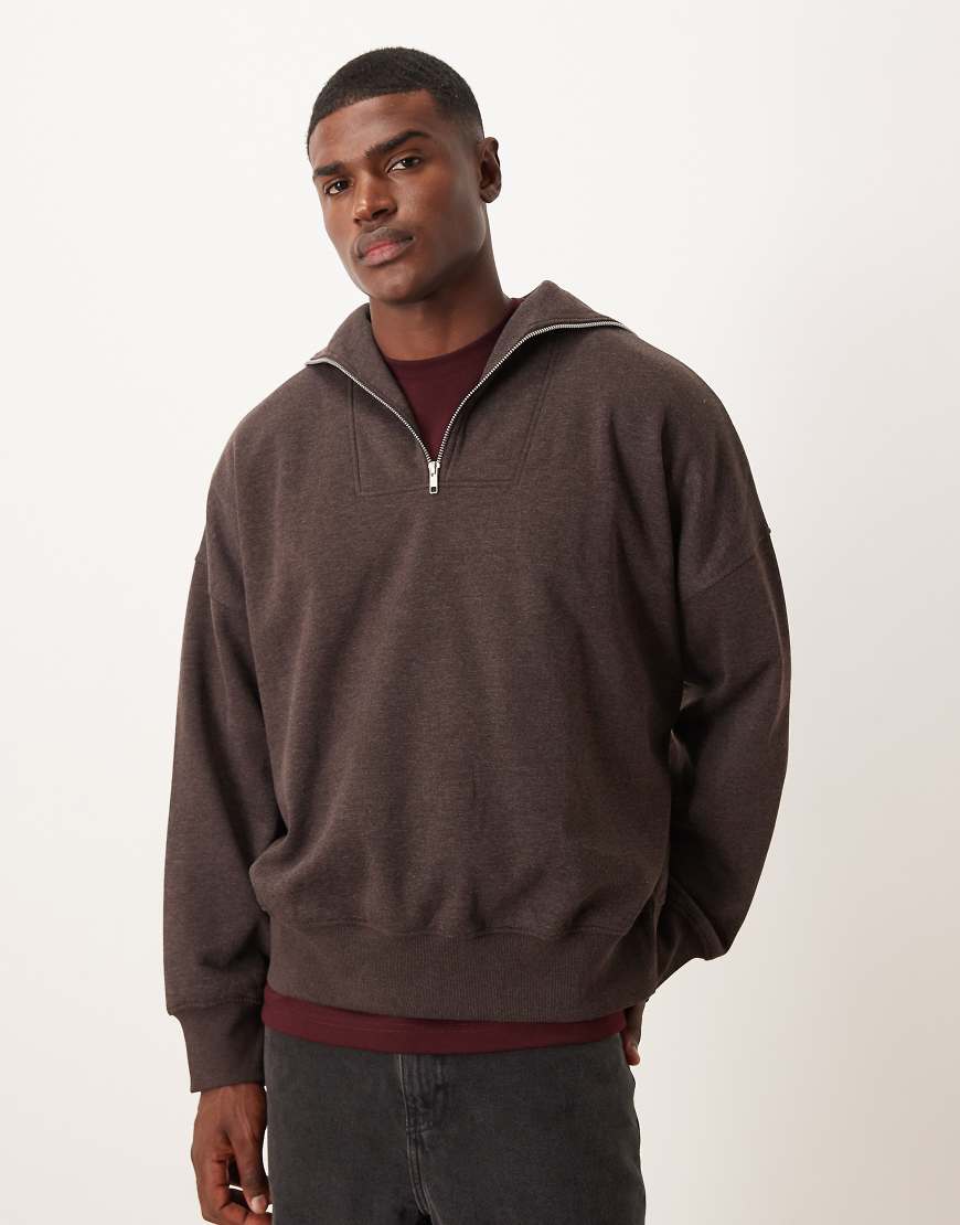 ASOS DESIGN - Oversize-Sweatshirt in Braun meliert mit überschnittenen Schultern und kurzem Reißverschluss am Kragen-Brown von ASOS DESIGN