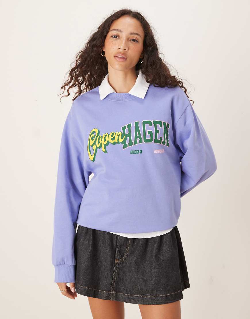 ASOS DESIGN - Oversize-Sweatshirt in Flieder mit „Copenhagen"-Grafikprint-Lila von ASOS DESIGN