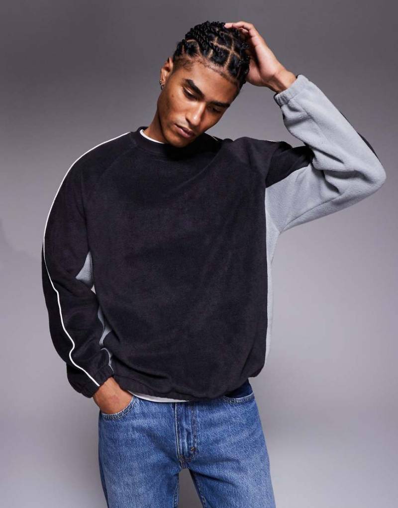 ASOS DESIGN - Oversize-Sweatshirt in Grau aus Fleece mit Paspeln und Colorblock-Design-Schwarz von ASOS DESIGN