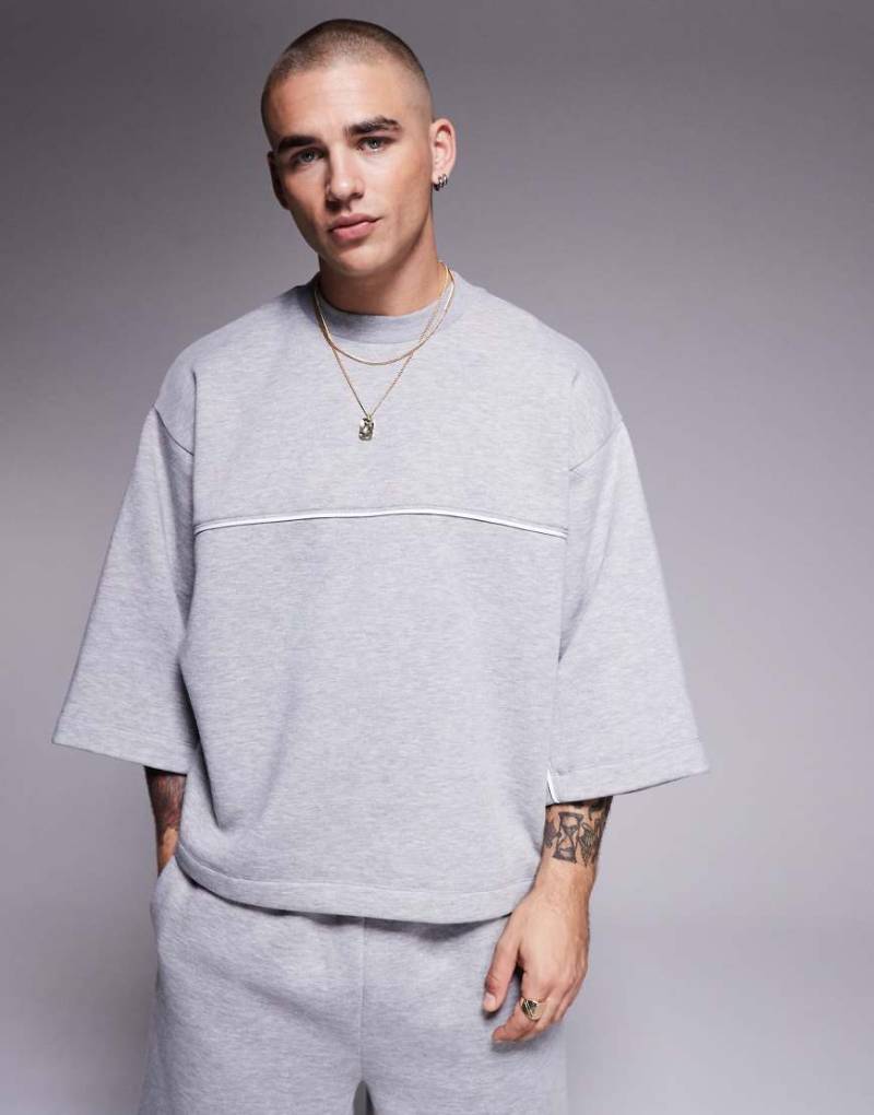 ASOS DESIGN - Oversize-Sweatshirt in Grau meliert mit Dreiviertelärmeln von ASOS DESIGN