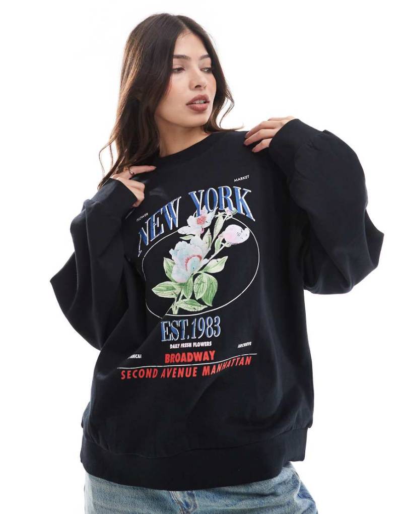 ASOS DESIGN - Oversize-Sweatshirt in Schwarz mit „New York"-Blumenprint-Blau von ASOS DESIGN