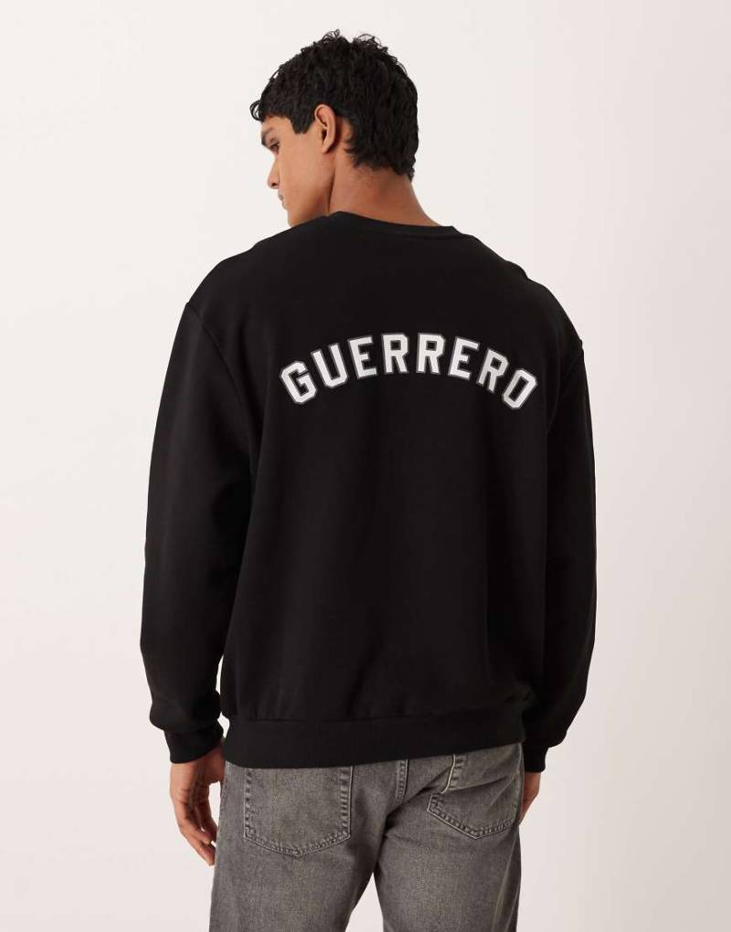 ASOS DESIGN - Relaxed-Fit-Sweatshirt in Schwarz mit Textapplikation von ASOS DESIGN