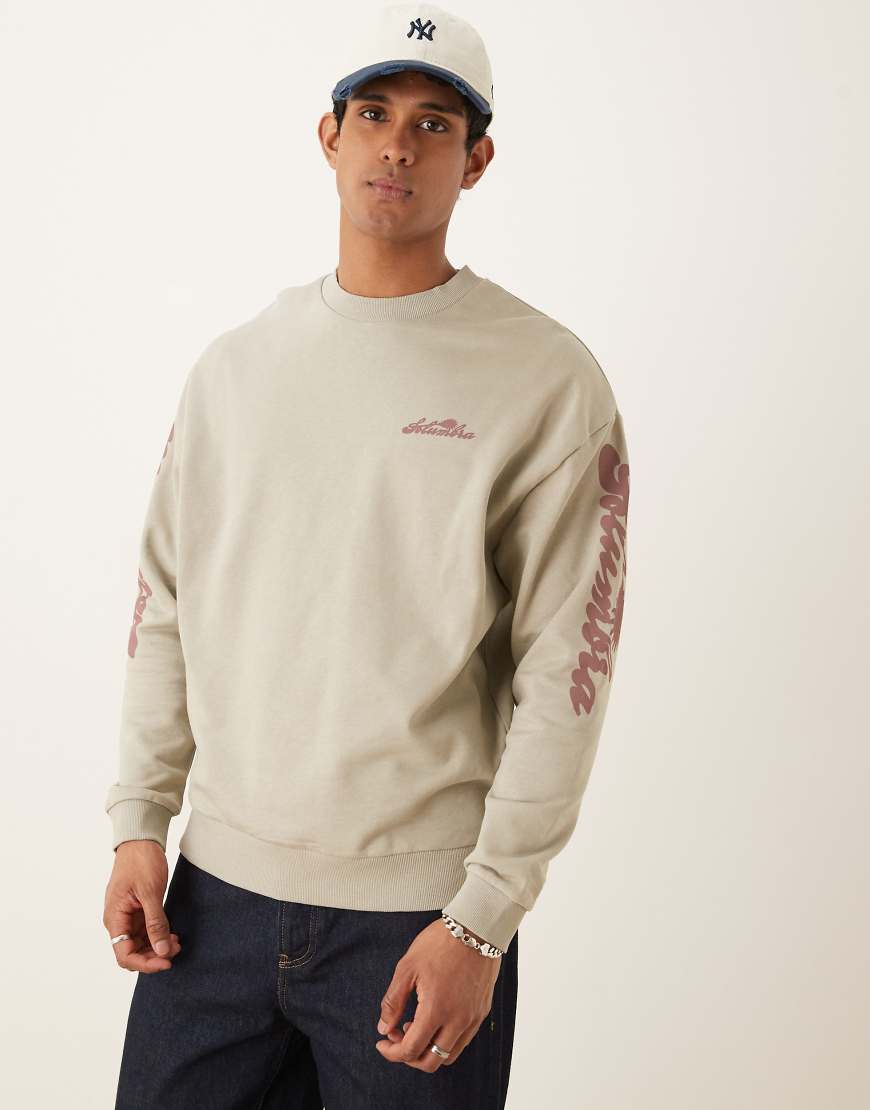 ASOS DESIGN - Sweatshirt in Steinbeige mit Text-Print auf den Ärmeln-Neutral ASOS DESIGN - Sweatshirt in Steinbeige mit Text-Print auf den Ärmeln-Neutral von ASOS DESIGN