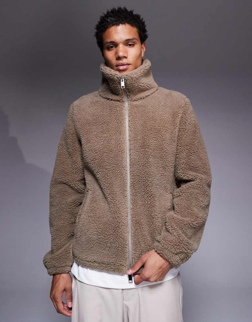 ASOS DESIGN - Oversize-Sweatshirtjacke in Beige aus Teddyfell mit Trichterkragen und Reißverschluss-Neutral ASOS DESIGN - Oversize-Sweatshirtjacke in Beige aus Teddyfell mit Trichterkragen und Reißverschluss-Neutral von ASOS DESIGN