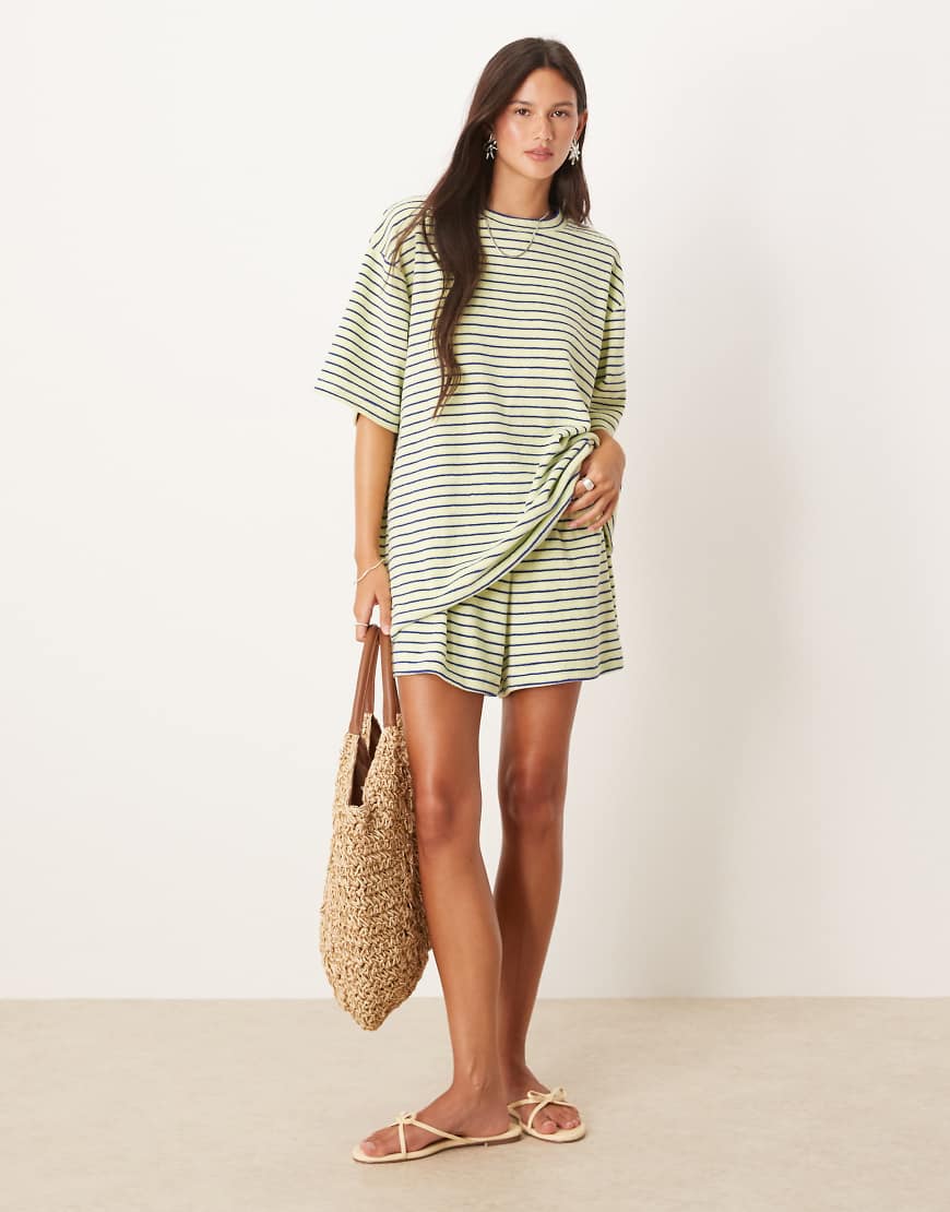 ASOS DESIGN - Oversize-T-Shirt aus Frottee in Gelb gestreift, Kombiteil von ASOS DESIGN