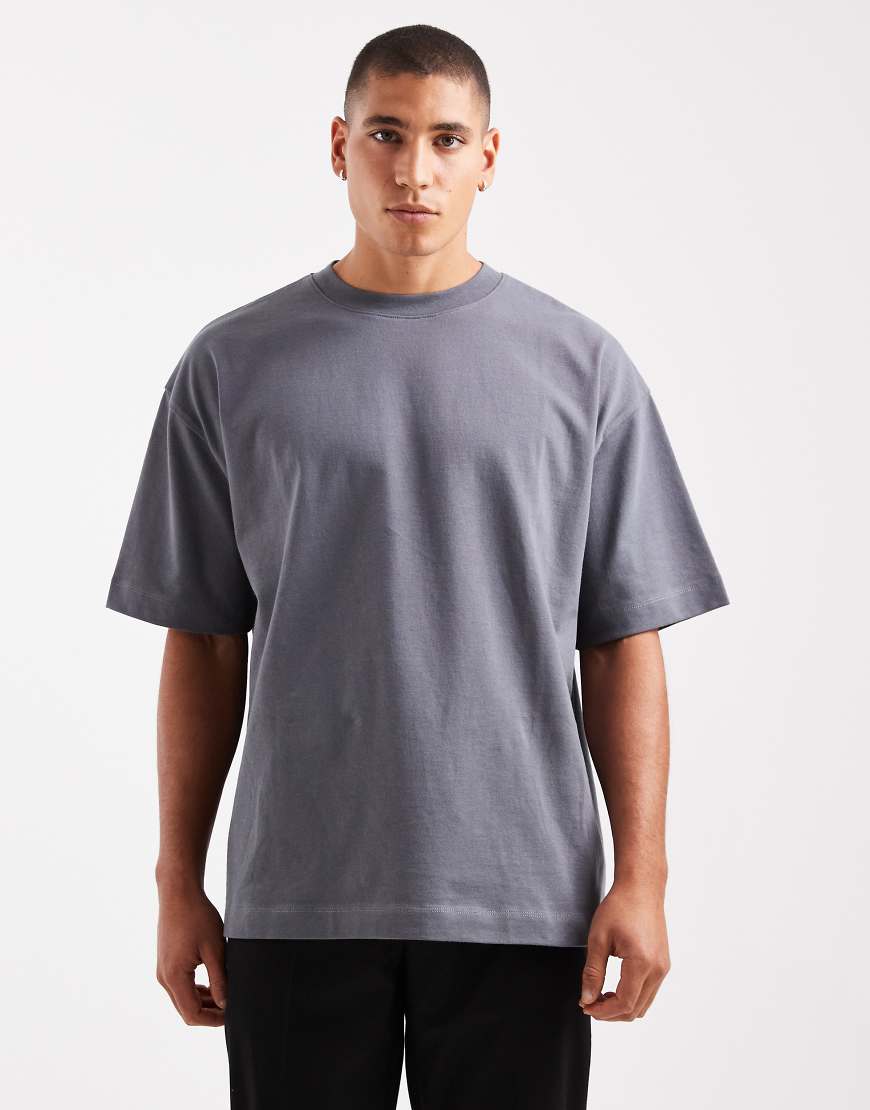 ASOS DESIGN - Oversize-T-Shirt aus schwerem Stoff in Anthrazit-Grau von ASOS DESIGN
