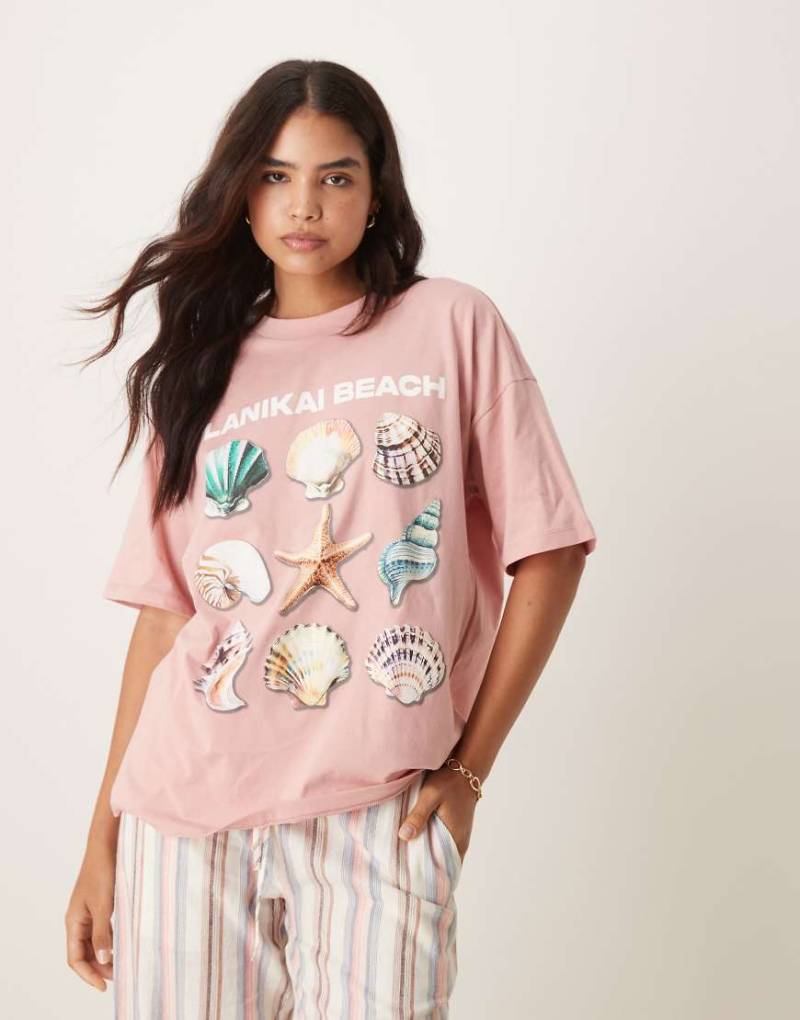 ASOS DESIGN - Oversize-T-Shirt in Altrosa mit Muschel-Print von ASOS DESIGN