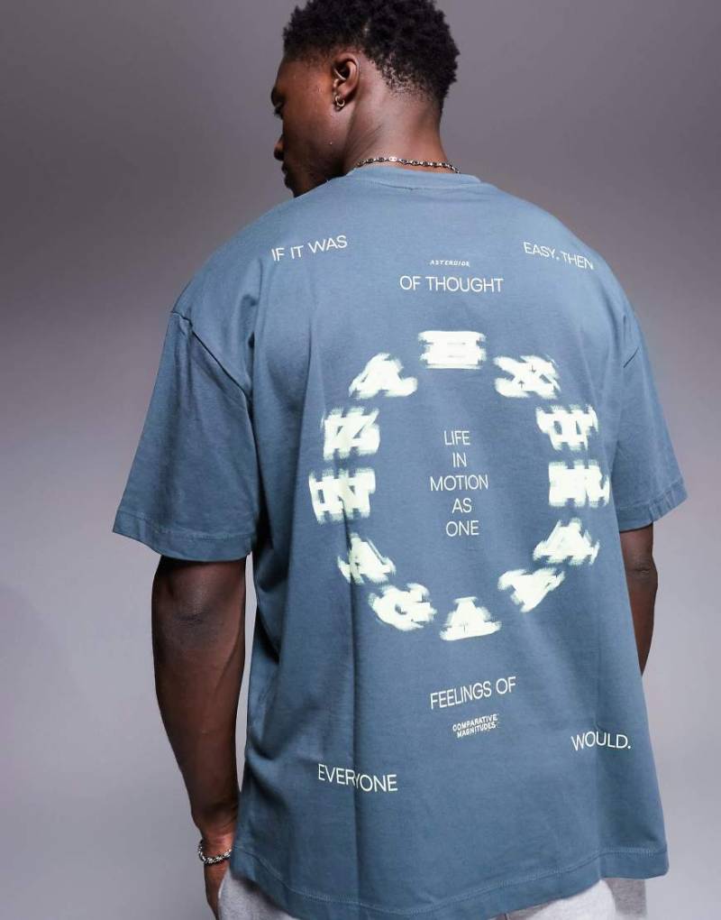 ASOS DESIGN - Oversize-T-Shirt in Anthrazit mit Sportgrafiken-Blau von ASOS DESIGN