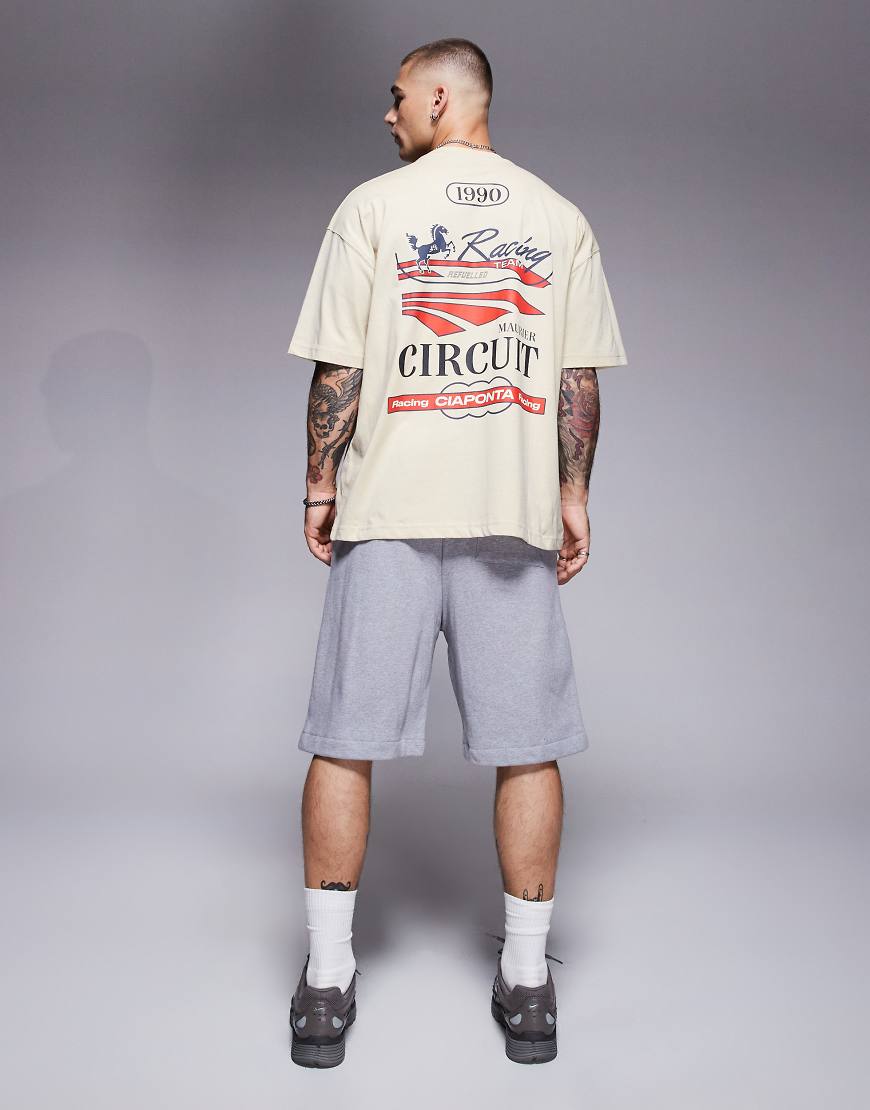 ASOS DESIGN - Oversize-T-Shirt in Beige mit „Racing"-Grafikprint-Neutral von ASOS DESIGN