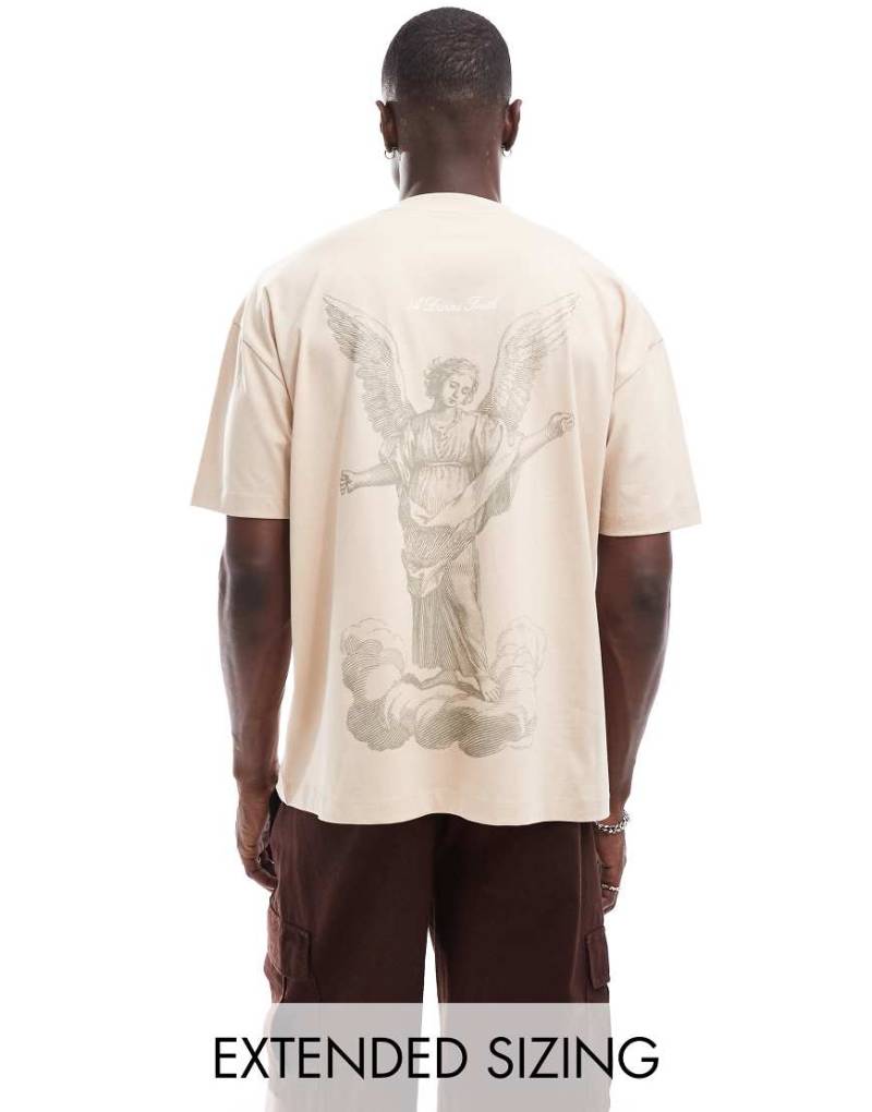 ASOS DESIGN - Oversize-T-Shirt in Beige mit Engel-Aufdruck am Rücken-Neutral von ASOS DESIGN