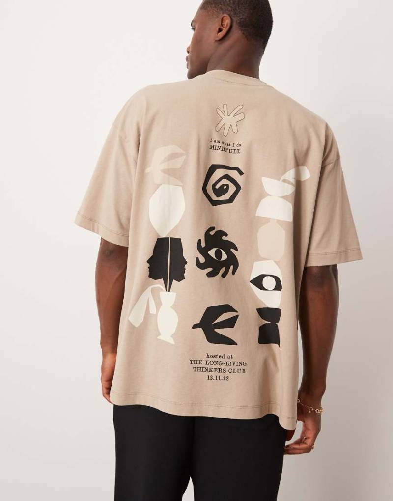 ASOS DESIGN - Oversize-T-Shirt in Beige mit abstraktem Print-Neutral von ASOS DESIGN