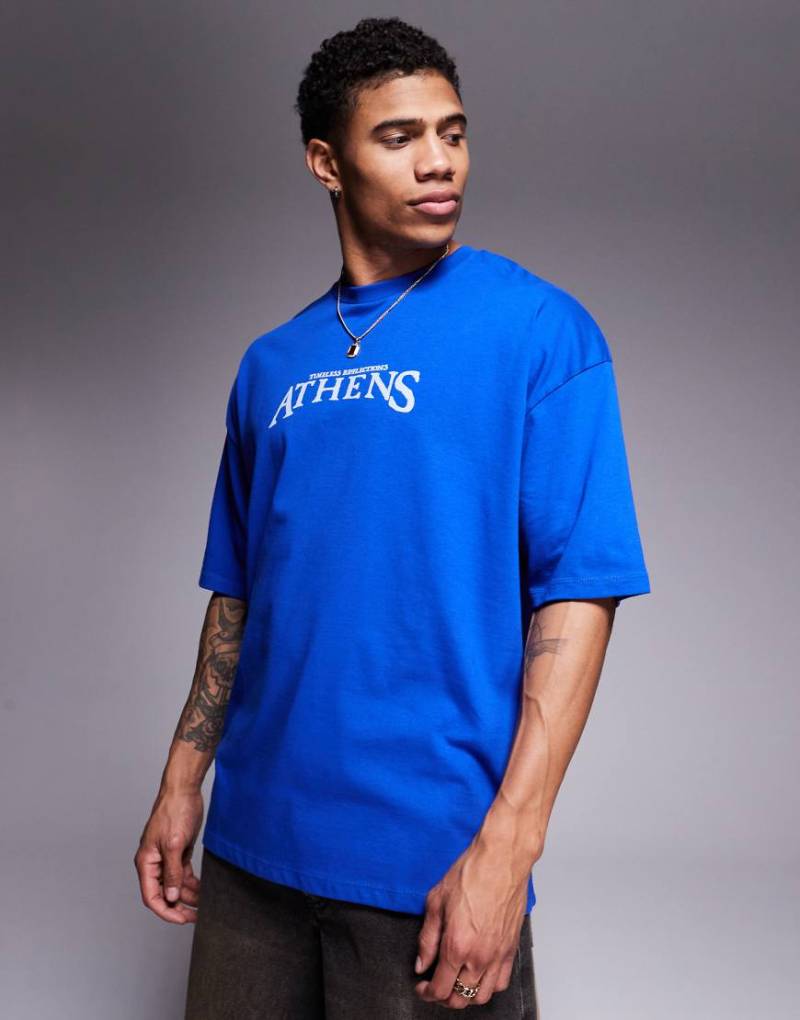 ASOS DESIGN - Oversize-T-Shirt in Blau mit Stadtnamen-Grafik auf Brusthöhe von ASOS DESIGN