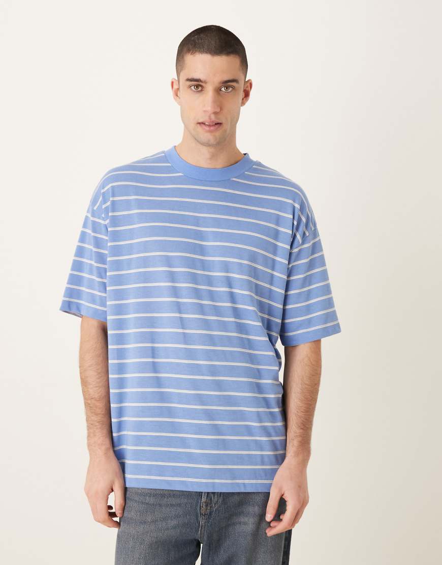 ASOS DESIGN - Oversize-T-Shirt in Blau und Weiß gestreift mit Struktur-Bunt von ASOS DESIGN