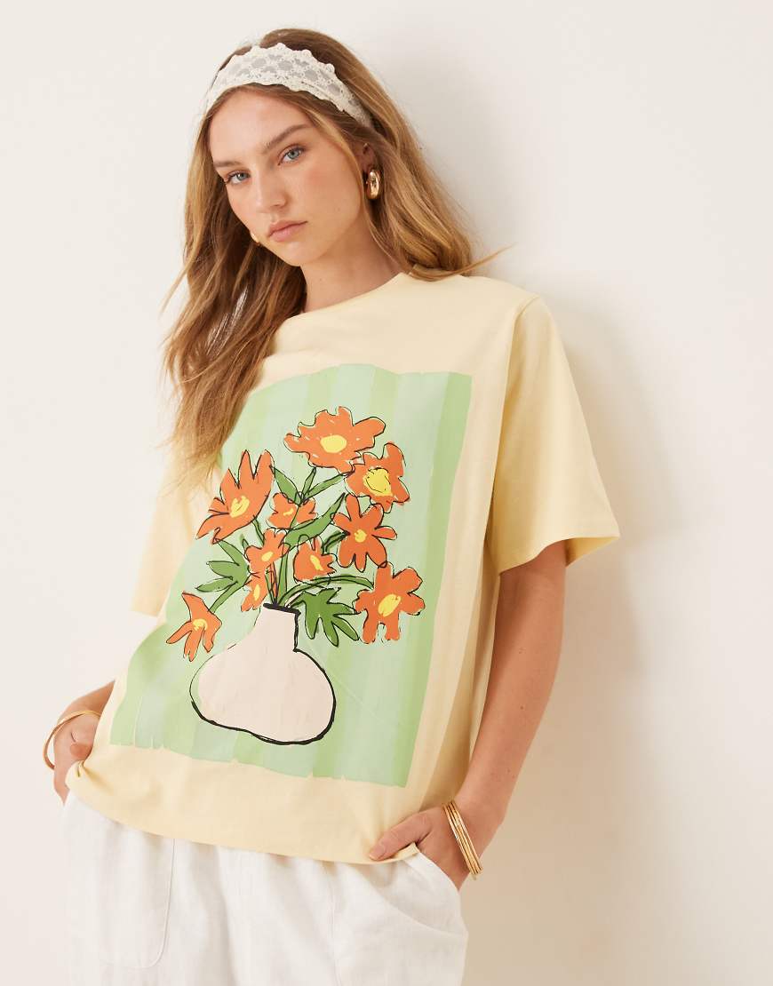 ASOS DESIGN - Oversize-T-Shirt in Buttermilchgelb mit Blumenvasen-Print ASOS DESIGN - Oversize-T-Shirt in Buttermilchgelb mit Blumenvasen-Print von ASOS DESIGN