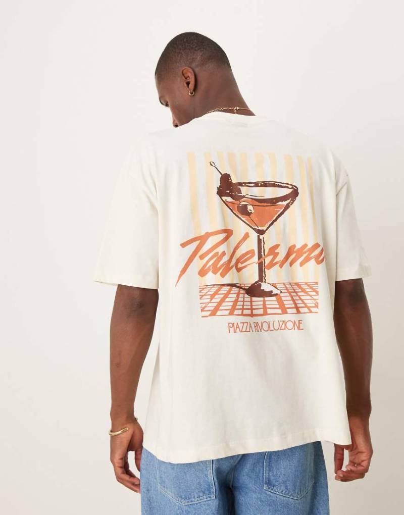 ASOS DESIGN - Oversize-T-Shirt in Creme mit Drinks-Grafikprint-Weiß von ASOS DESIGN