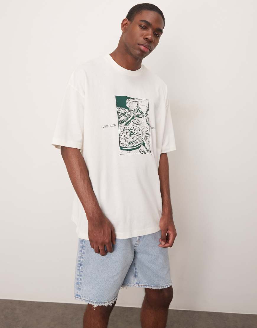 ASOS DESIGN - Oversize-T-Shirt in Cremeweiß mit Café-Print ASOS DESIGN - Oversize-T-Shirt in Cremeweiß mit Café-Print von ASOS DESIGN
