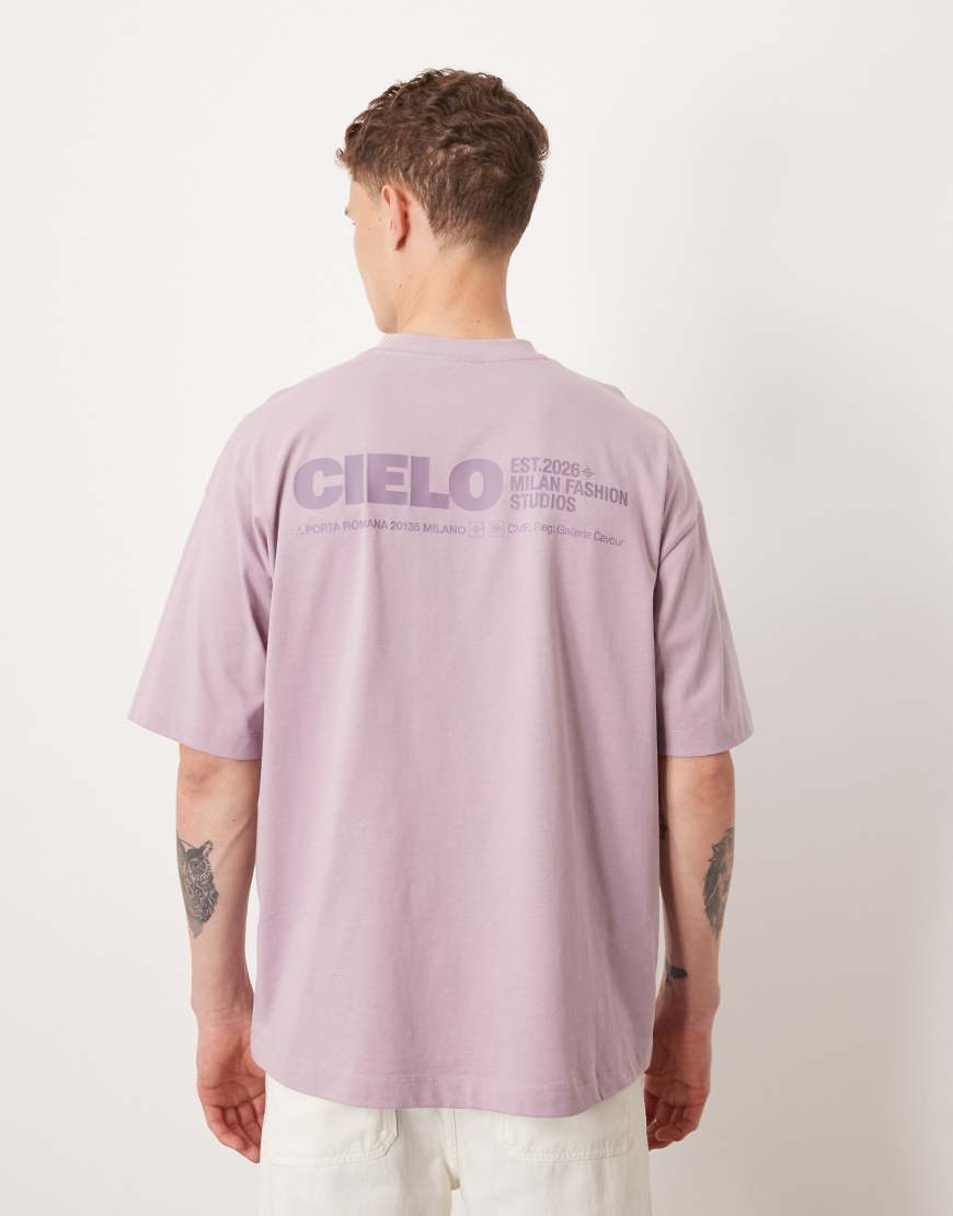 ASOS DESIGN - Oversize T-Shirt in Flieder mit farblich abgestimmtem Print-Lila von ASOS DESIGN