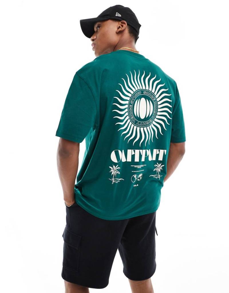 ASOS DESIGN - Oversize-T-Shirt in Grün mit Himmelskörper-Print hinten von ASOS DESIGN