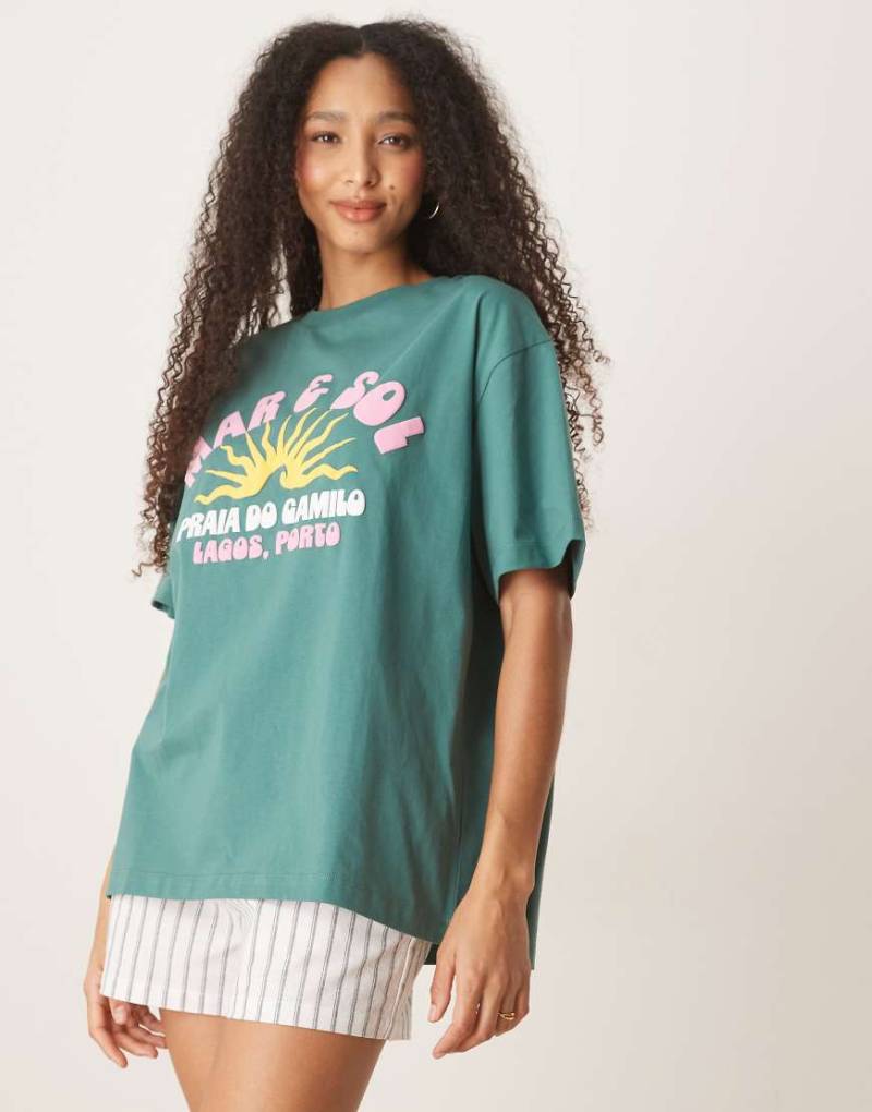 ASOS DESIGN - Oversize-T-Shirt in Grün mit Sonnen-Print von ASOS DESIGN