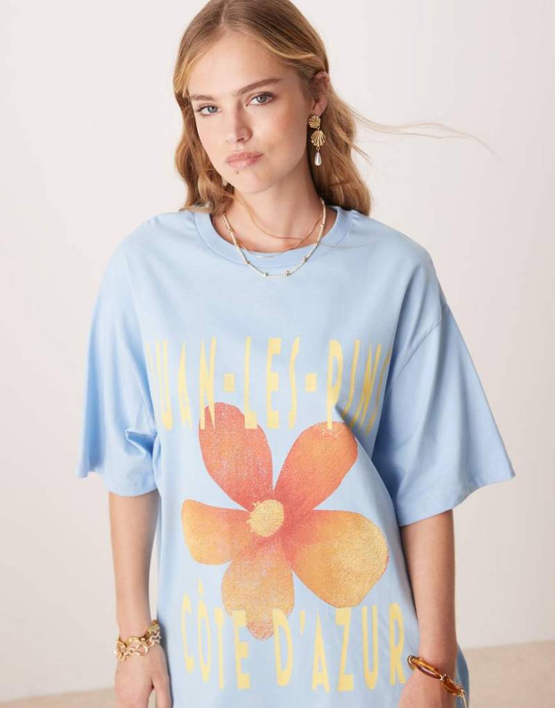 ASOS DESIGN - Oversize-T-Shirt in Hellblau mit „Cote d'Azur"-Print von ASOS DESIGN