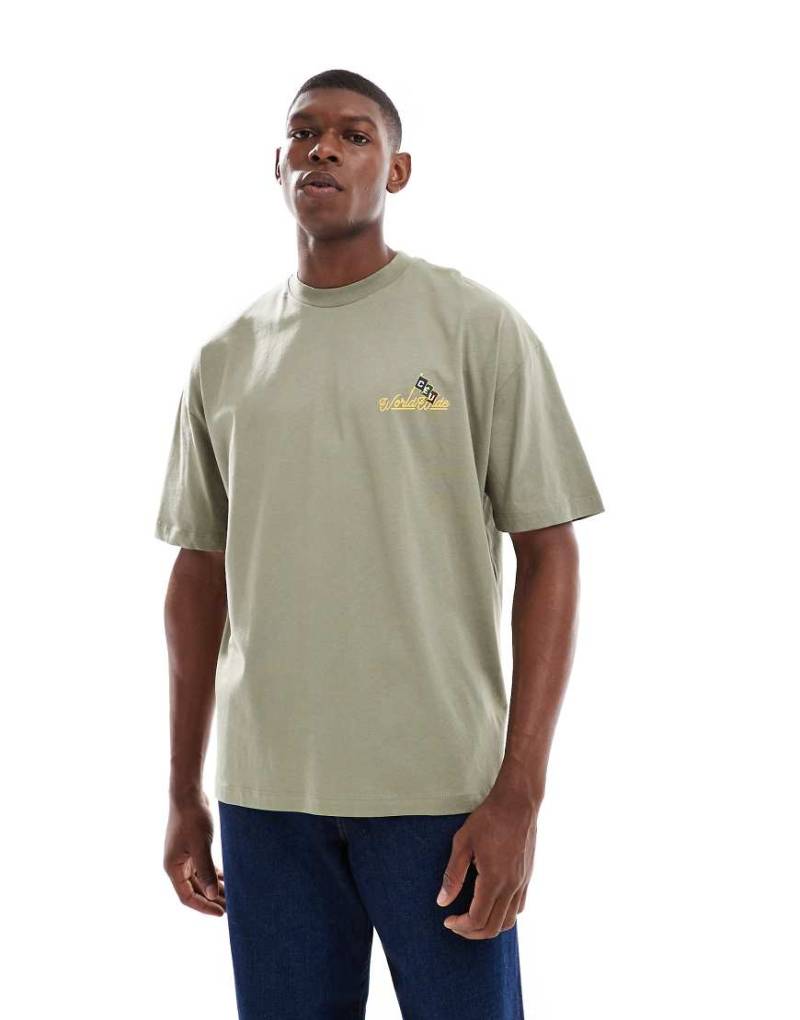 ASOS DESIGN - Oversize-T-Shirt in Khaki mit Textprint-Grün von ASOS DESIGN
