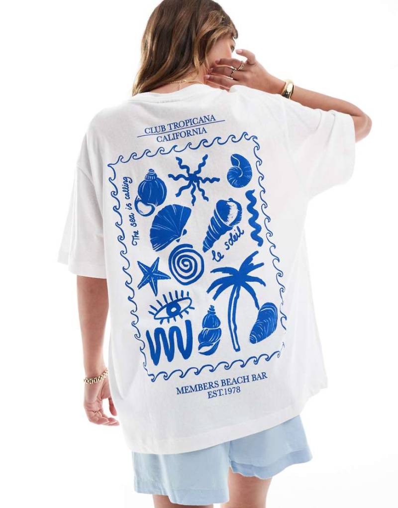 ASOS DESIGN - Oversize-T-Shirt in Leinenoptik in Weiß mit Muschel-Grafik auf dem Rücken von ASOS DESIGN