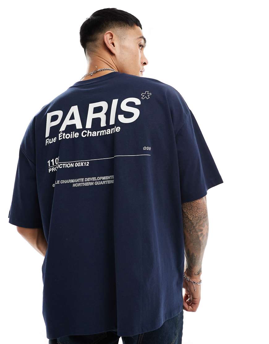 ASOS DESIGN - Oversize-T-Shirt in Marineblau mit Paris-Textprint auf dem Rücken ASOS DESIGN - Oversize-T-Shirt in Marineblau mit Paris-Textprint auf dem Rücken von ASOS DESIGN