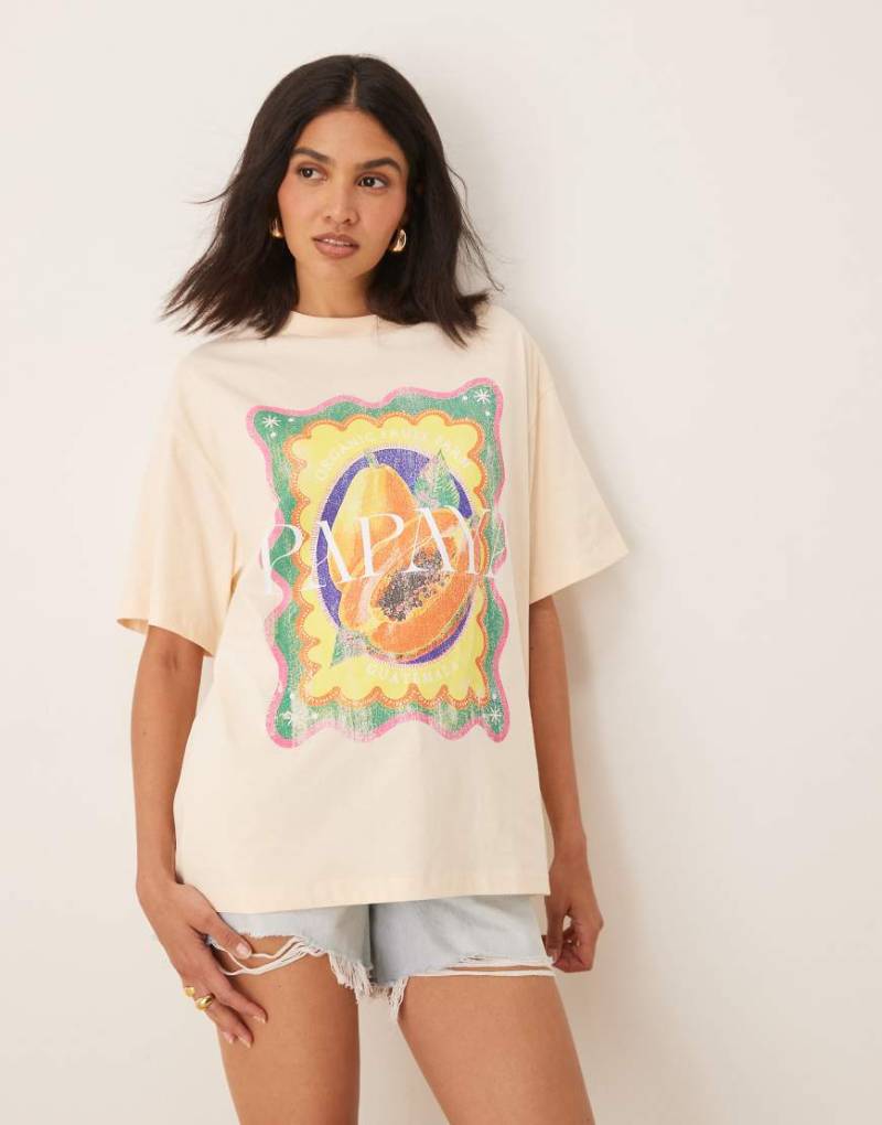 ASOS DESIGN - Oversize-T-Shirt in Pfirsich mit „Papaya"-Print-Rosa von ASOS DESIGN