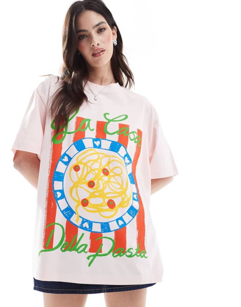 ASOS DESIGN - Oversize-T-Shirt in Rosa mit „Pasta"-Grafik von ASOS DESIGN