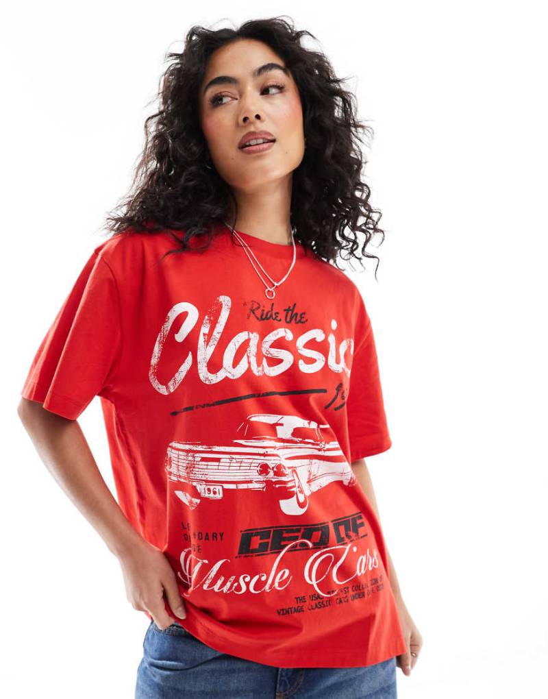 ASOS DESIGN - Oversize-T-Shirt in Rot mit „Classic Cars"-Grafikprint von ASOS DESIGN