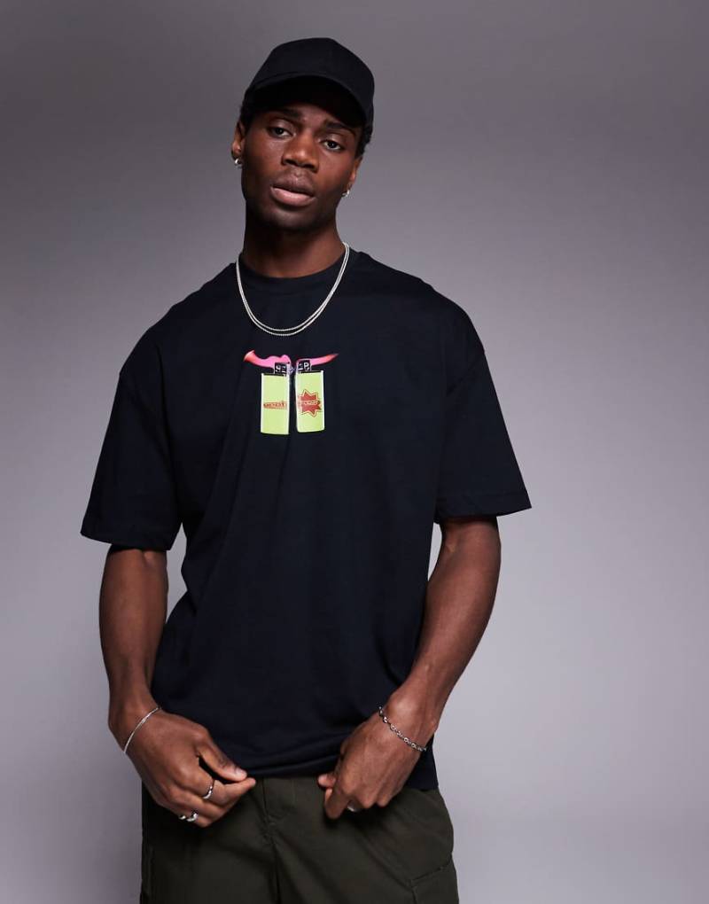 ASOS DESIGN - Oversize-T-Shirt in Schwarz mit Brust-Print von ASOS DESIGN