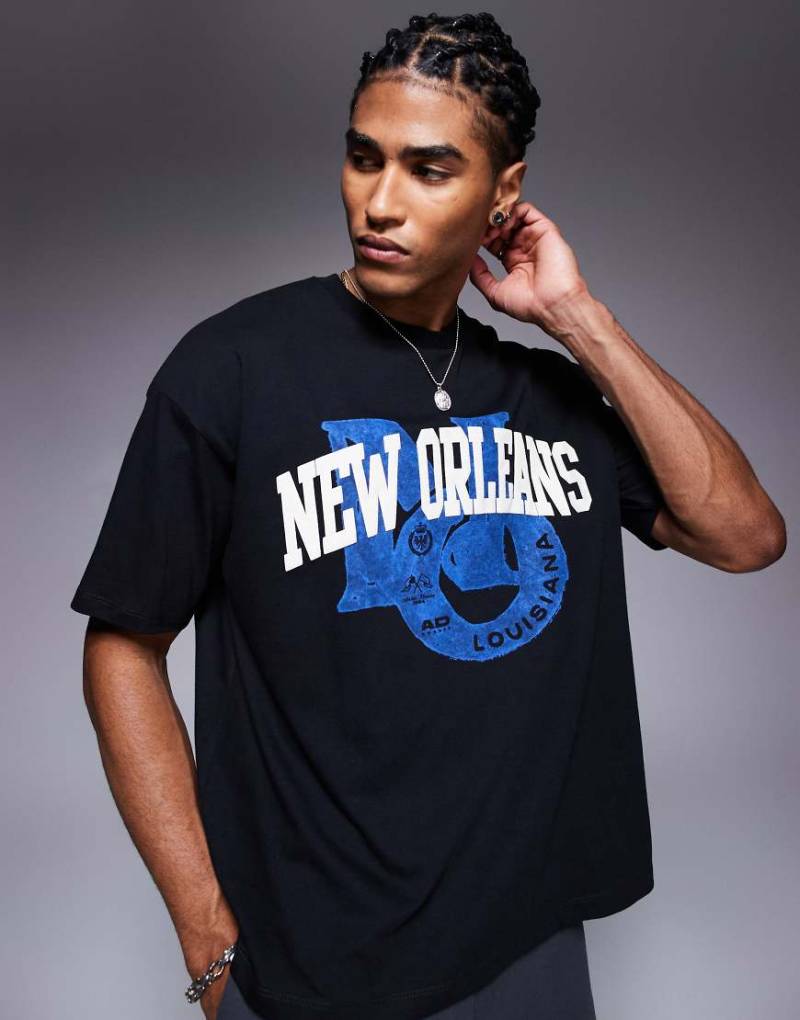 ASOS DESIGN - Oversize-T-Shirt in Schwarz mit City-Print von ASOS DESIGN