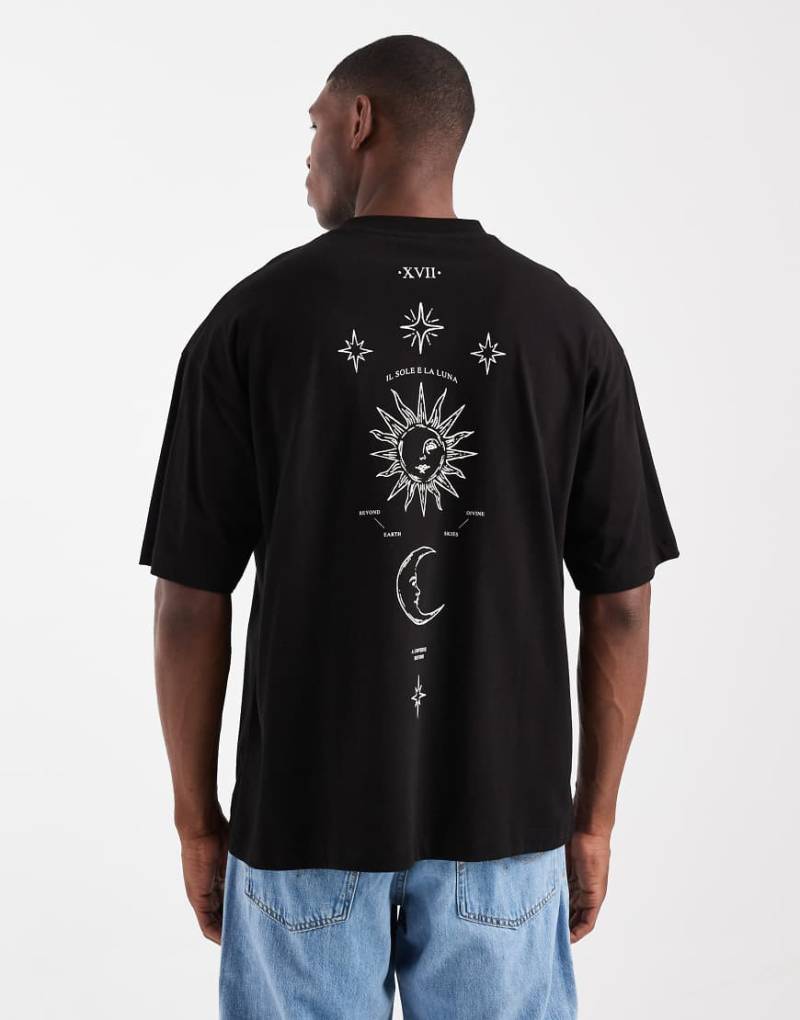 ASOS DESIGN - Oversize-T-Shirt in Schwarz mit Himmelskörper-Print von ASOS DESIGN