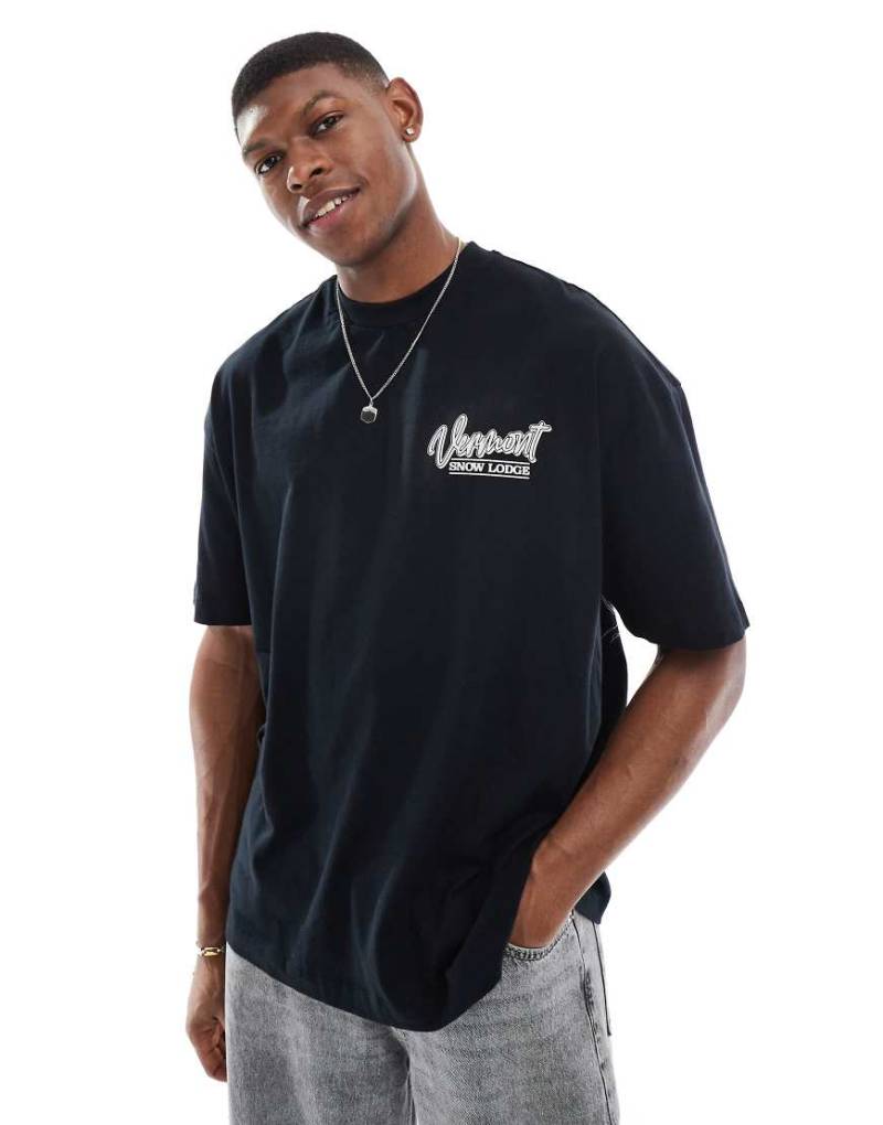 ASOS DESIGN - Oversize-T-Shirt in Schwarz mit Landschafts-Print von ASOS DESIGN