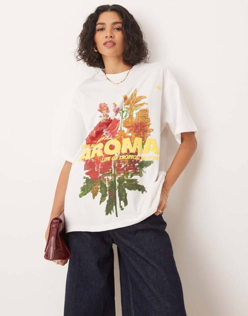 ASOS DESIGN - Oversize-T-Shirt in Weiß mit „Aroma"-Blumen-Print von ASOS DESIGN