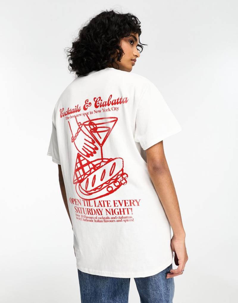 ASOS DESIGN - Oversize-T-Shirt in Weiß mit „Cocktails & Ciabatta"-Grafikprint von ASOS DESIGN