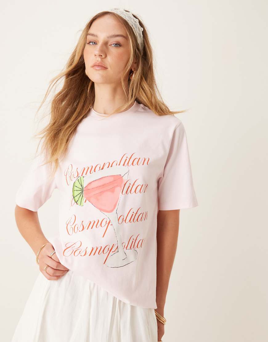 ASOS DESIGN - Oversize-T-Shirt in Weiß mit „Cosmopolitan"-Cocktail-Print ASOS DESIGN - Oversize-T-Shirt in Weiß mit „Cosmopolitan"-Cocktail-Print von ASOS DESIGN